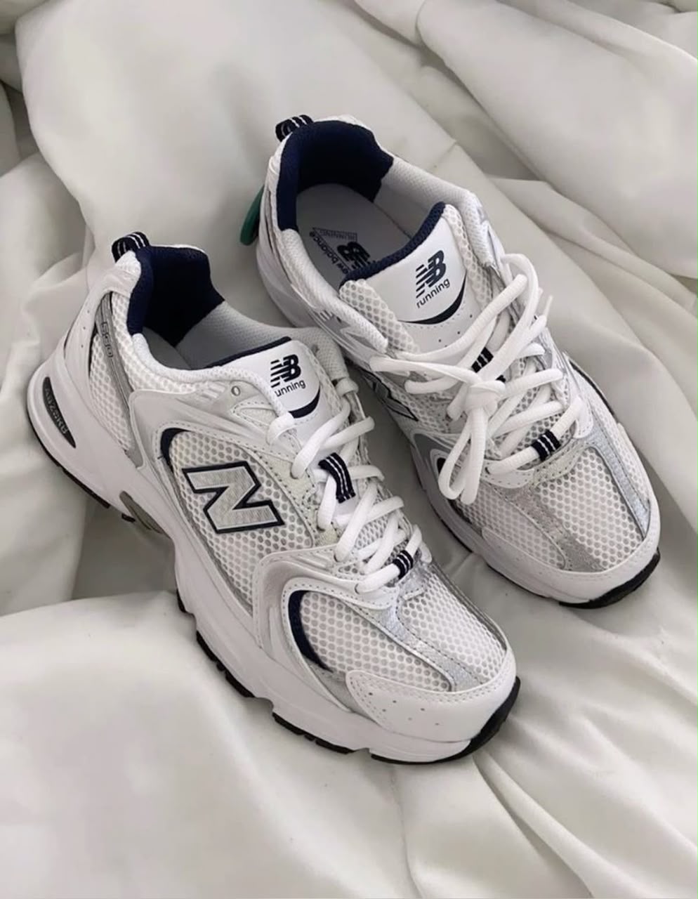 BALANCE SHOES